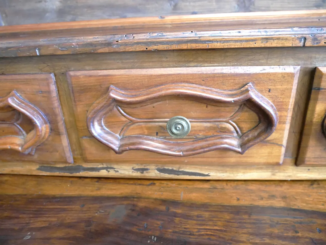 Piedmontese sideboard with plate rack, 19th century 9