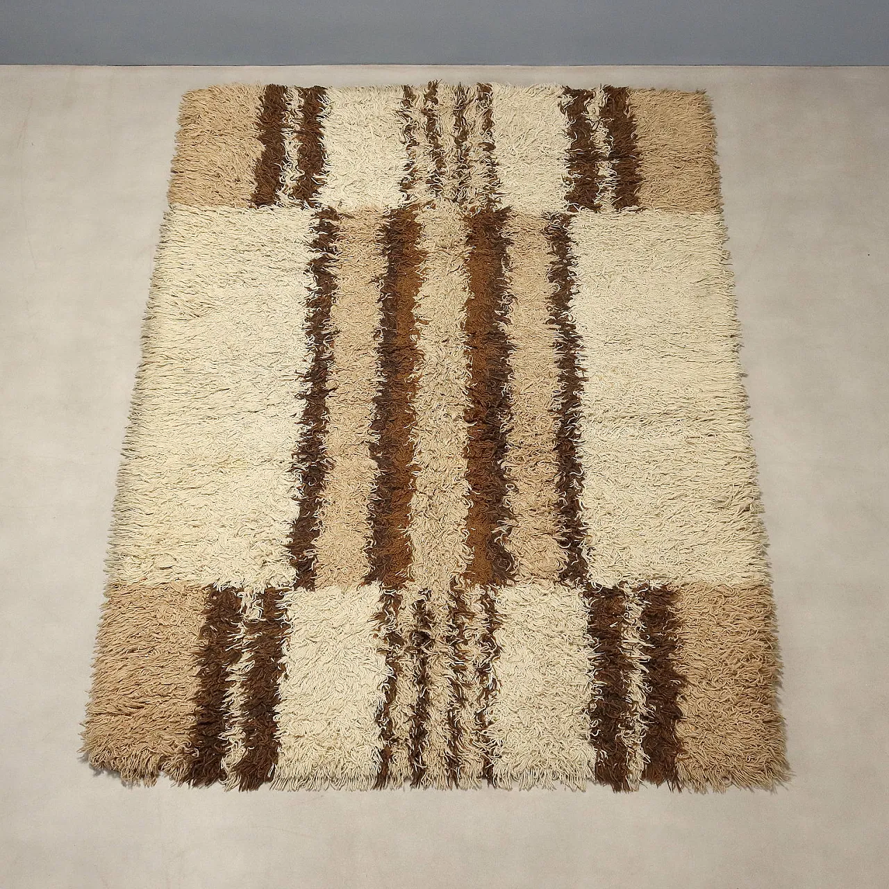 Modern carpet in wool, 20th century 4