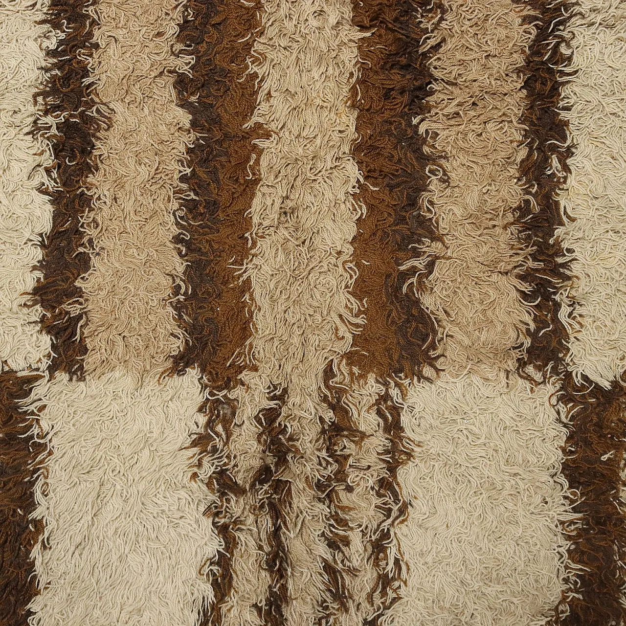 Modern carpet in wool, 20th century 5