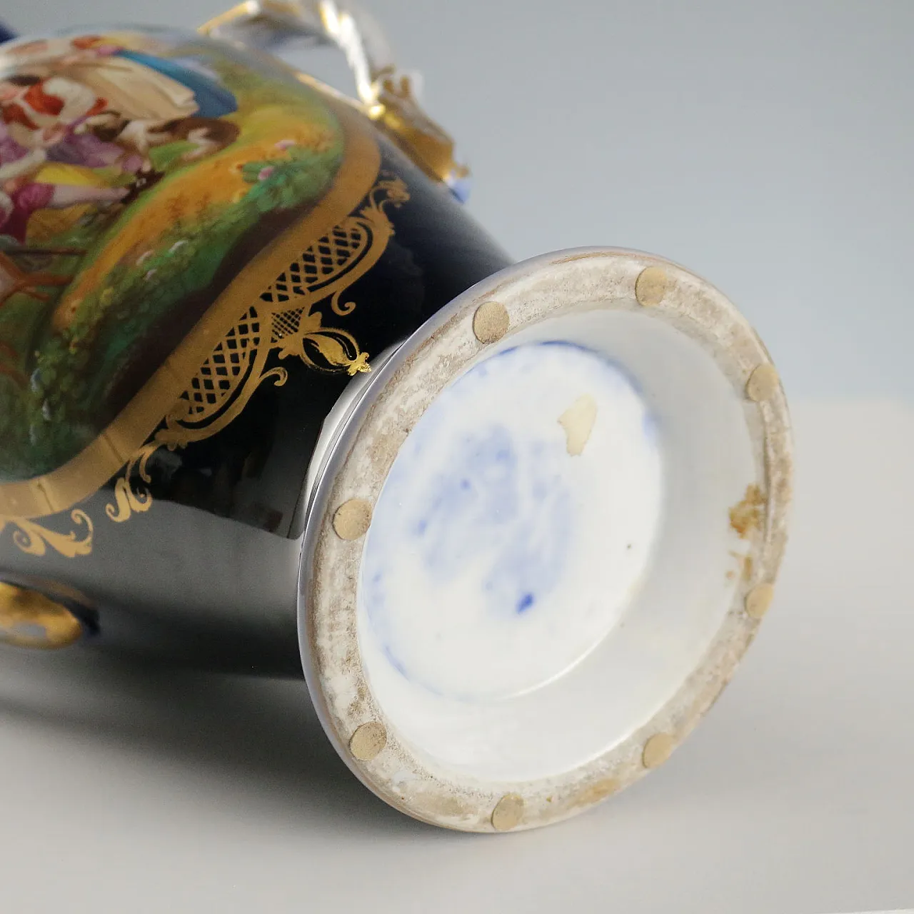 Porcelain vase with painting inside reserve, 20th century 10