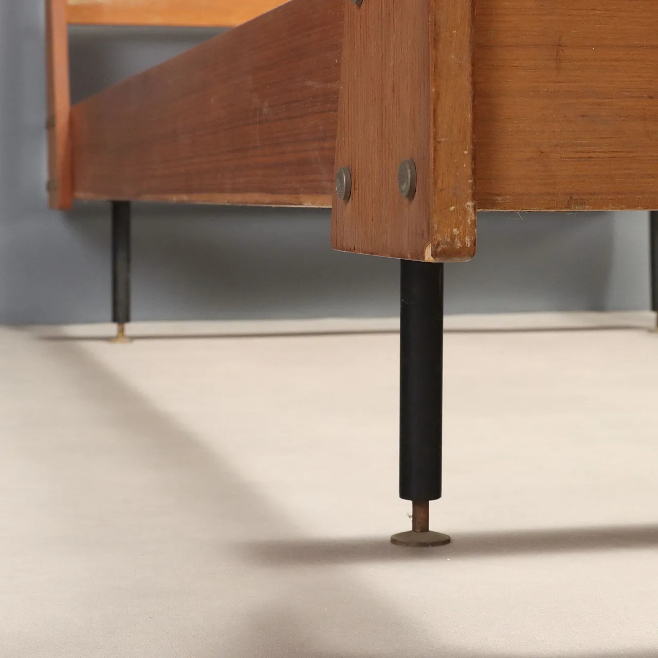 Coppia di letti singoli in legno teak, anni '60 9