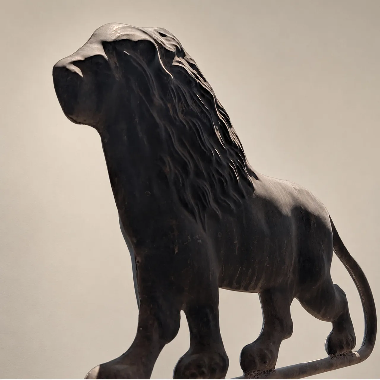 Italian weather vane from the early 1900s in copper with lion 5