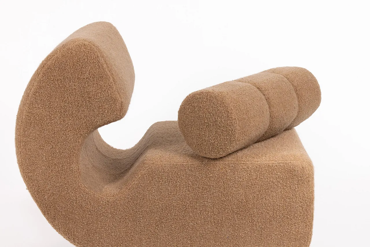 Sedia lounge in noce e bouclé di cachemire Schumacher, anni '70 9