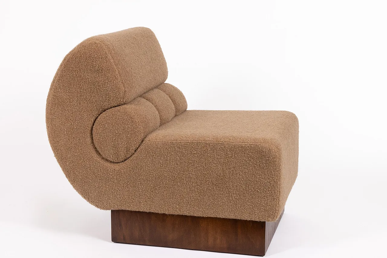 Sedia lounge in noce e bouclé di cachemire Schumacher, anni '70 10