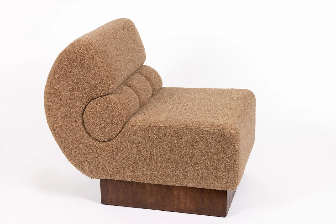 Sedia lounge in noce e bouclé di cachemire Schumacher, anni '70 12