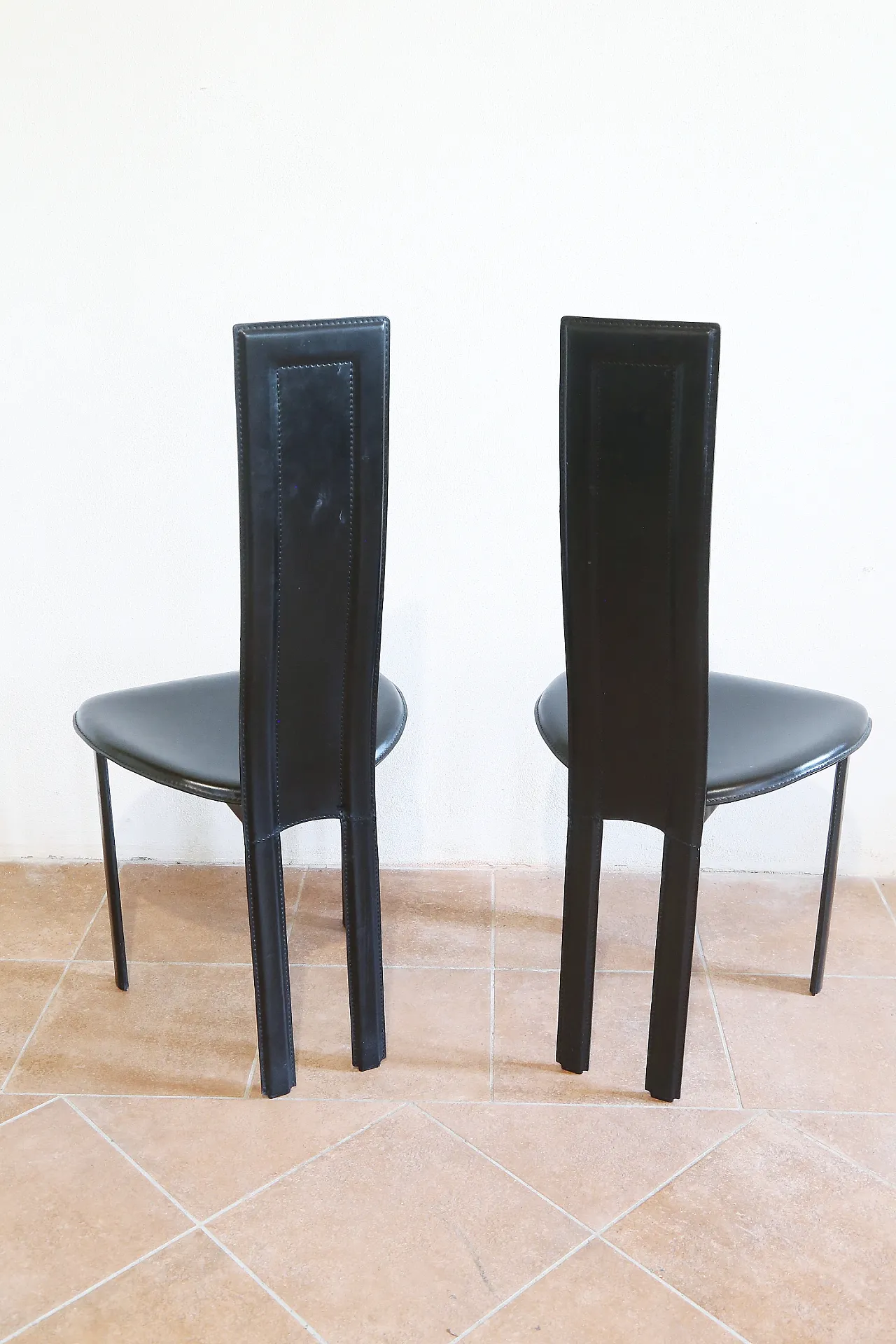 Pair of black leather Alice chairs by Giorgio Cattelan, 1980s 8