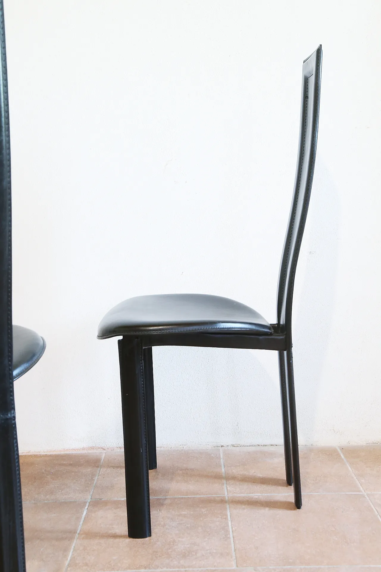 Pair of black leather Alice chairs by Giorgio Cattelan, 1980s 10