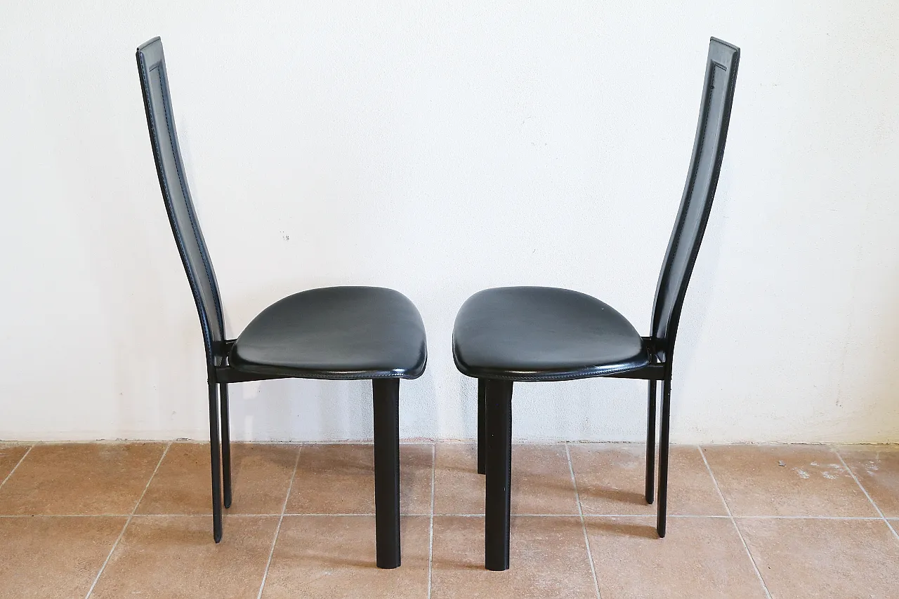 Pair of black leather Alice chairs by Giorgio Cattelan, 1980s 22