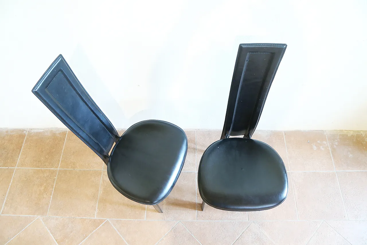 Pair of black leather Alice chairs by Giorgio Cattelan, 1980s 24