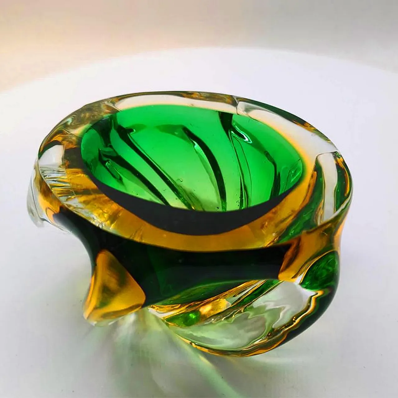 Ashtray in handblown and handcrafted Murano glass, 1950s 3