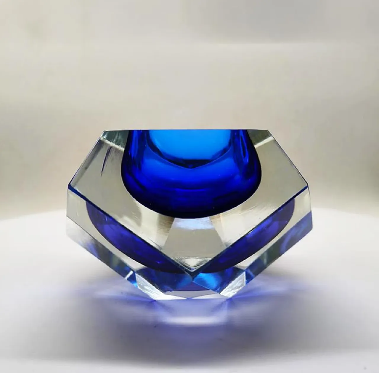 Posacenere blu in vetro di Murano di Flavio Poli per Seguso, anni '60 1