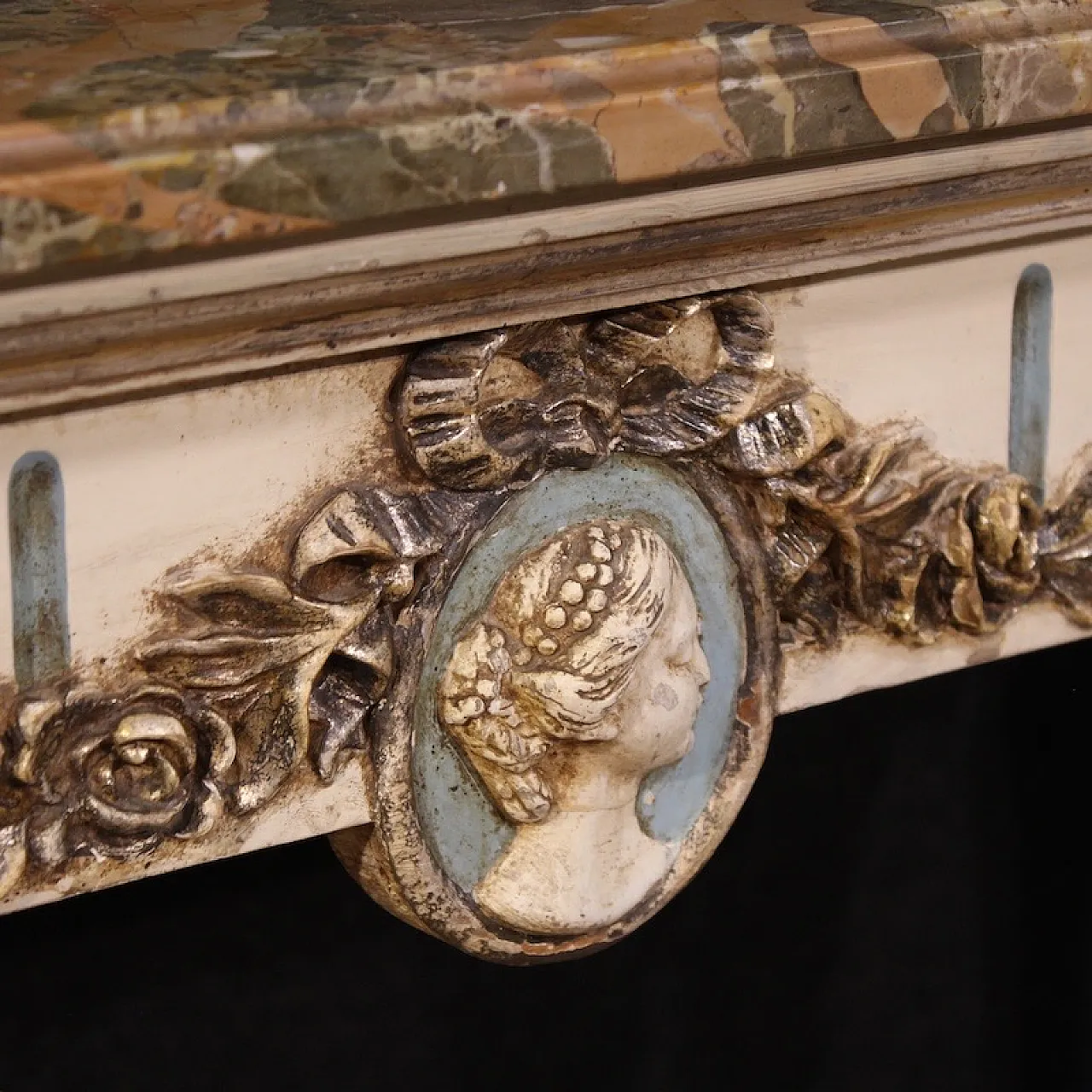 Console italiana laccata in stile Luigi XVI con piano in marmo, '900 11