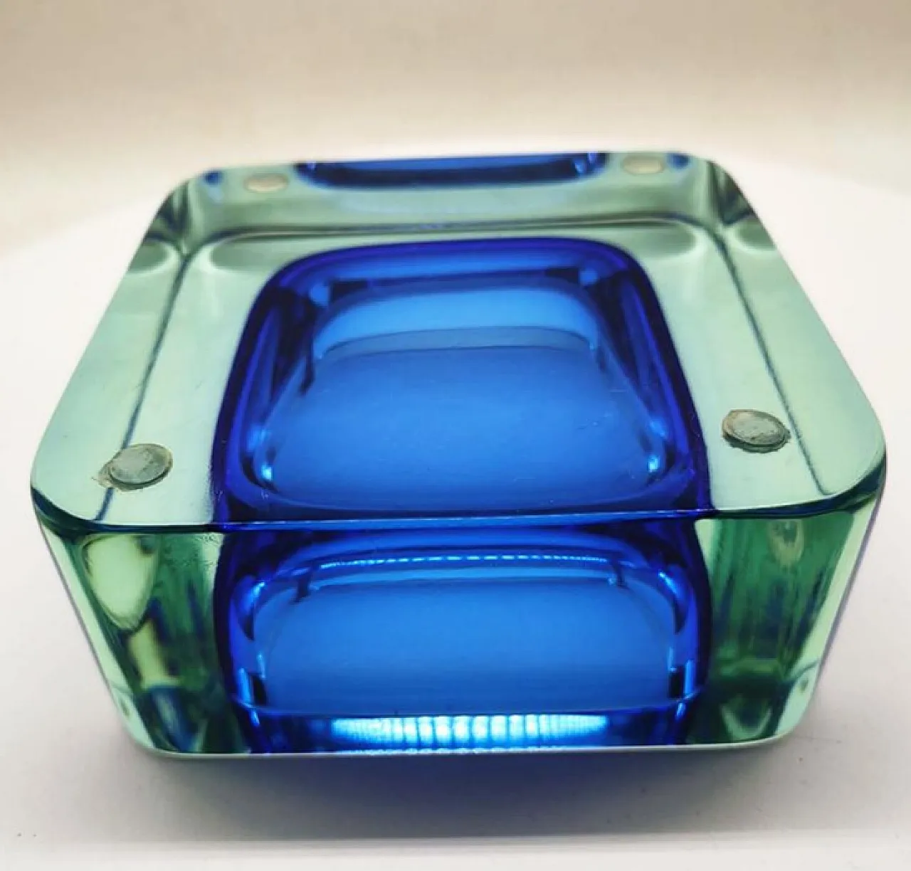 Square handcrafted astray in Murano glass, 1960s 5