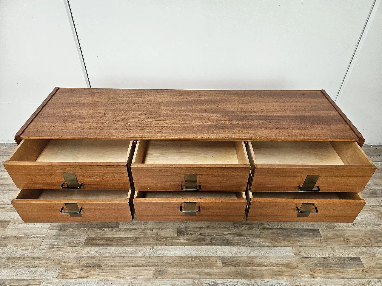 Chest of drawers in walnut with iron and brass details, 1960s 10