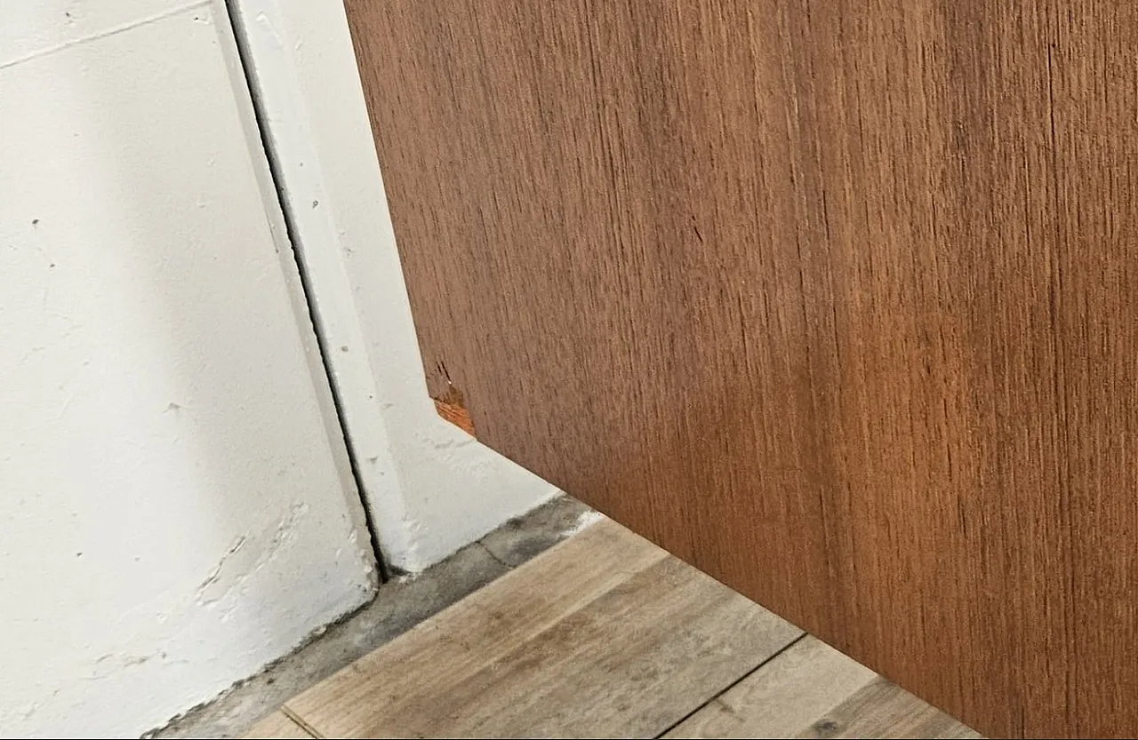 Chest of drawers in walnut with iron and brass details, 1960s 22