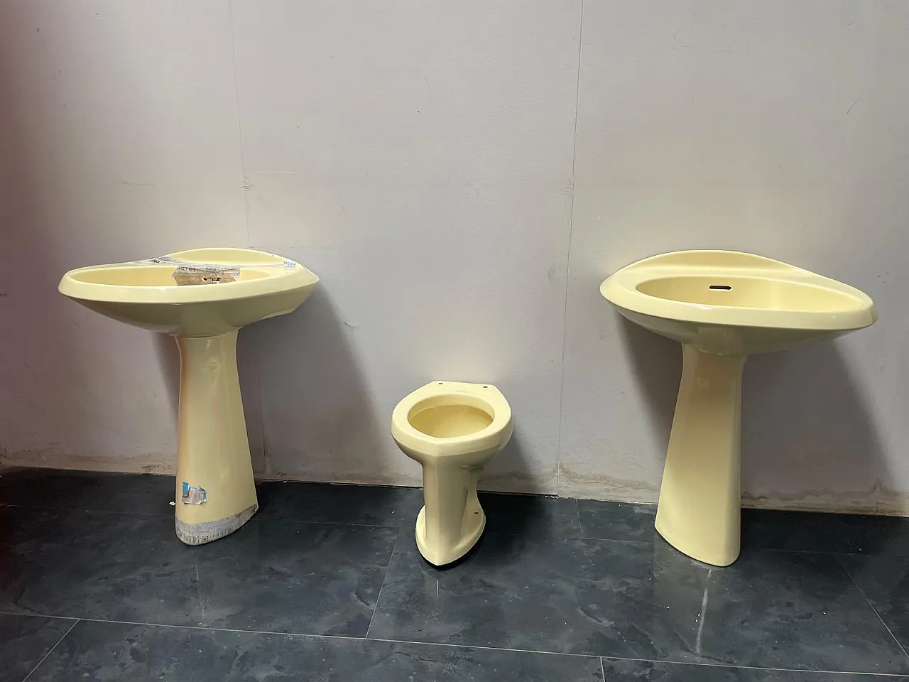 Yellow Ellisse washbasin by Ideal Standard, 1970s 9