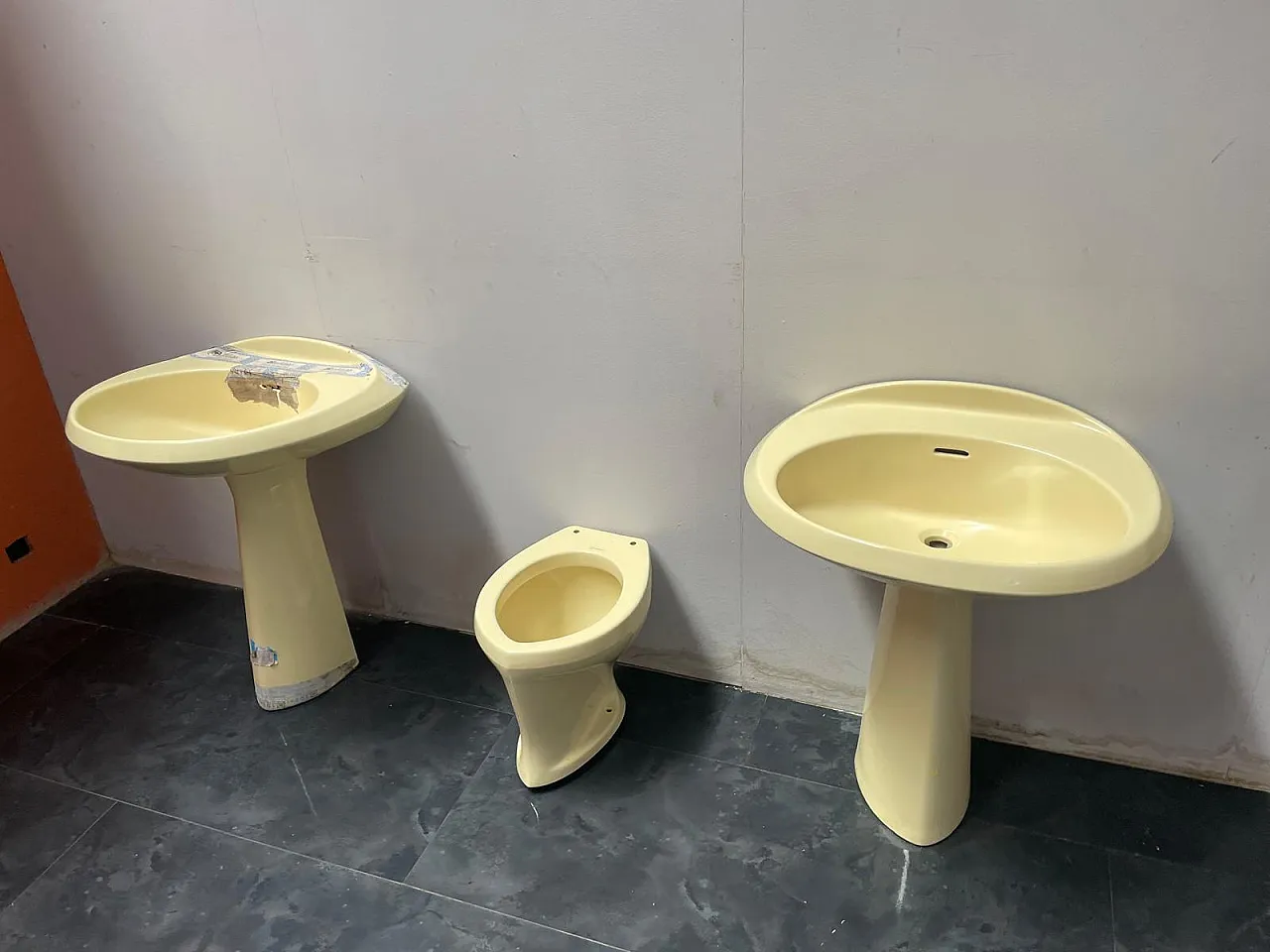 Yellow Ellisse washbasin by Ideal Standard, 1970s 13