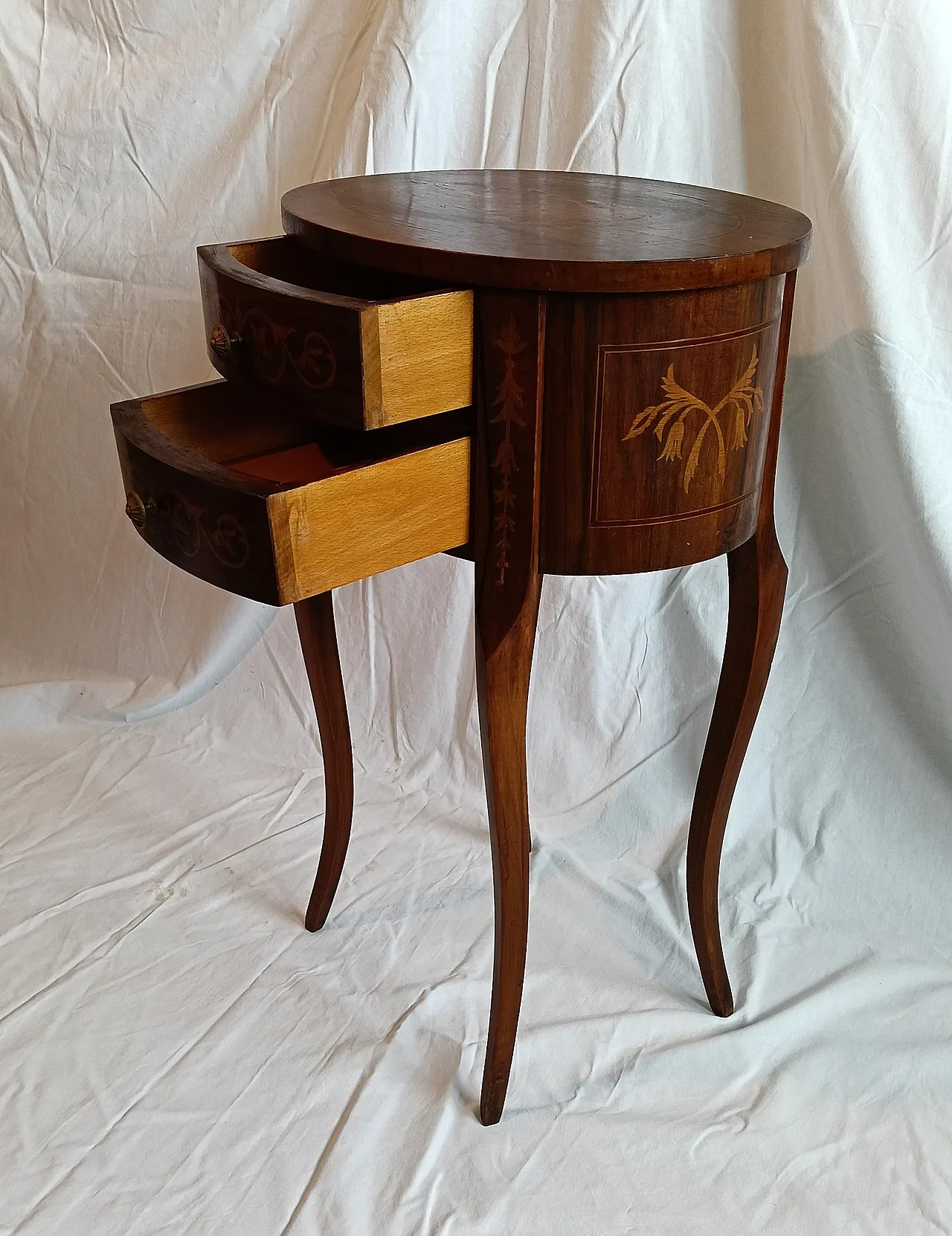 Pair of bedside tables in Neoclassical style, 1960s 4