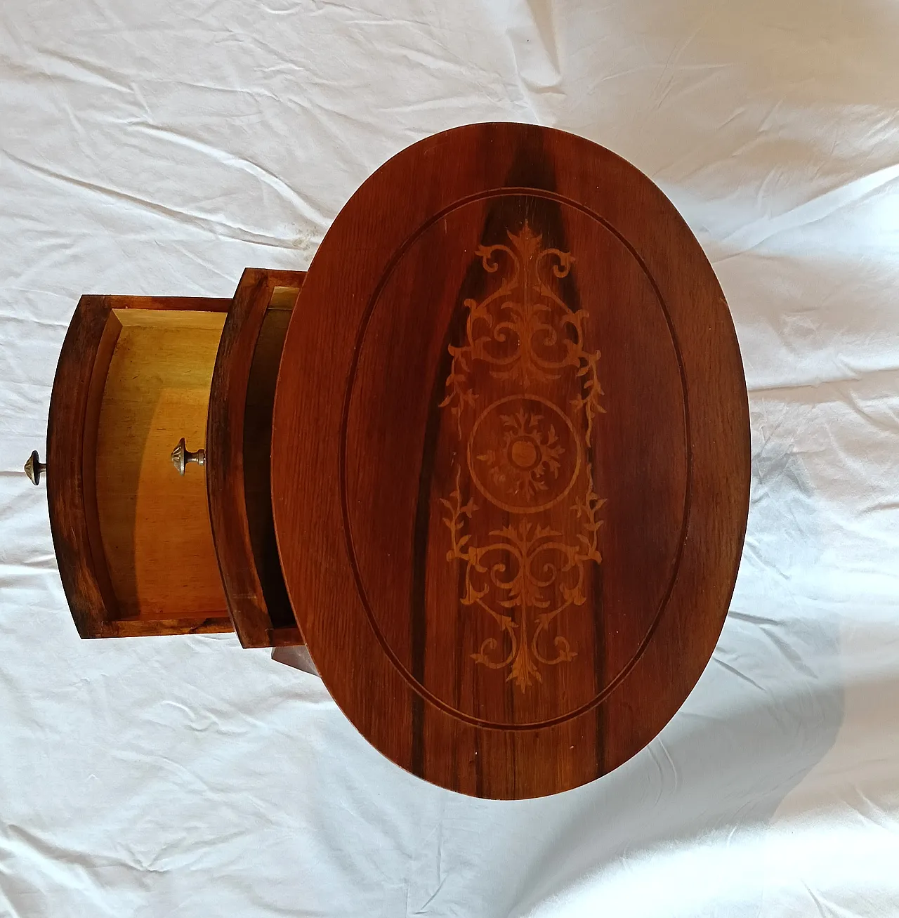 Pair of bedside tables in Neoclassical style, 1960s 12
