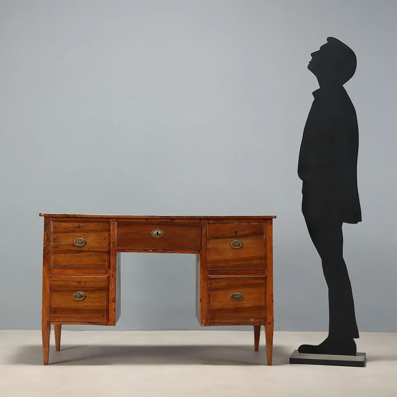 Directory desk in walnut, early 19th century 3