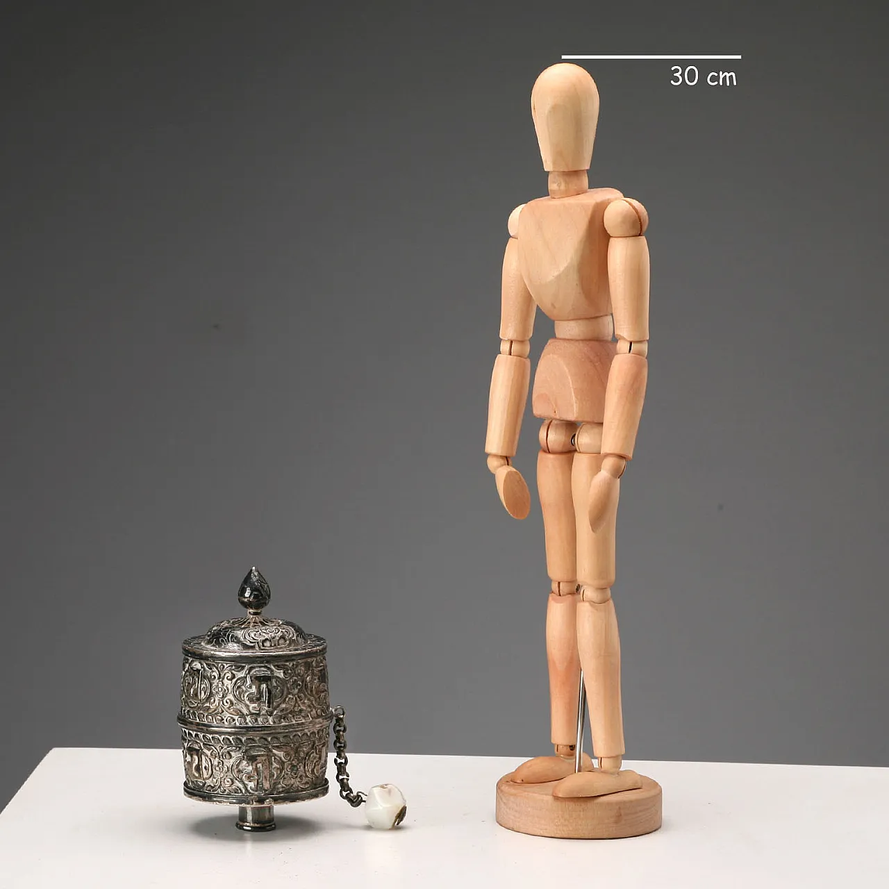 Silver prayer holder, 20th century 2