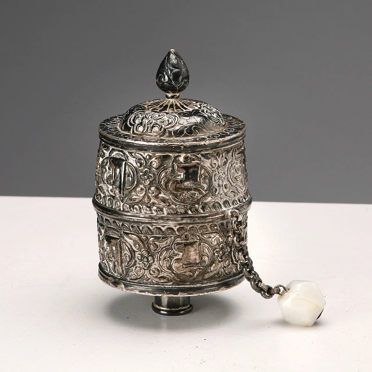 Silver prayer holder, 20th century 3