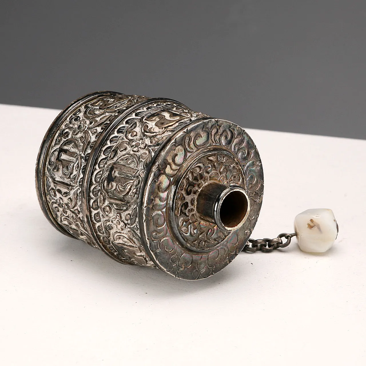 Silver prayer holder, 20th century 4