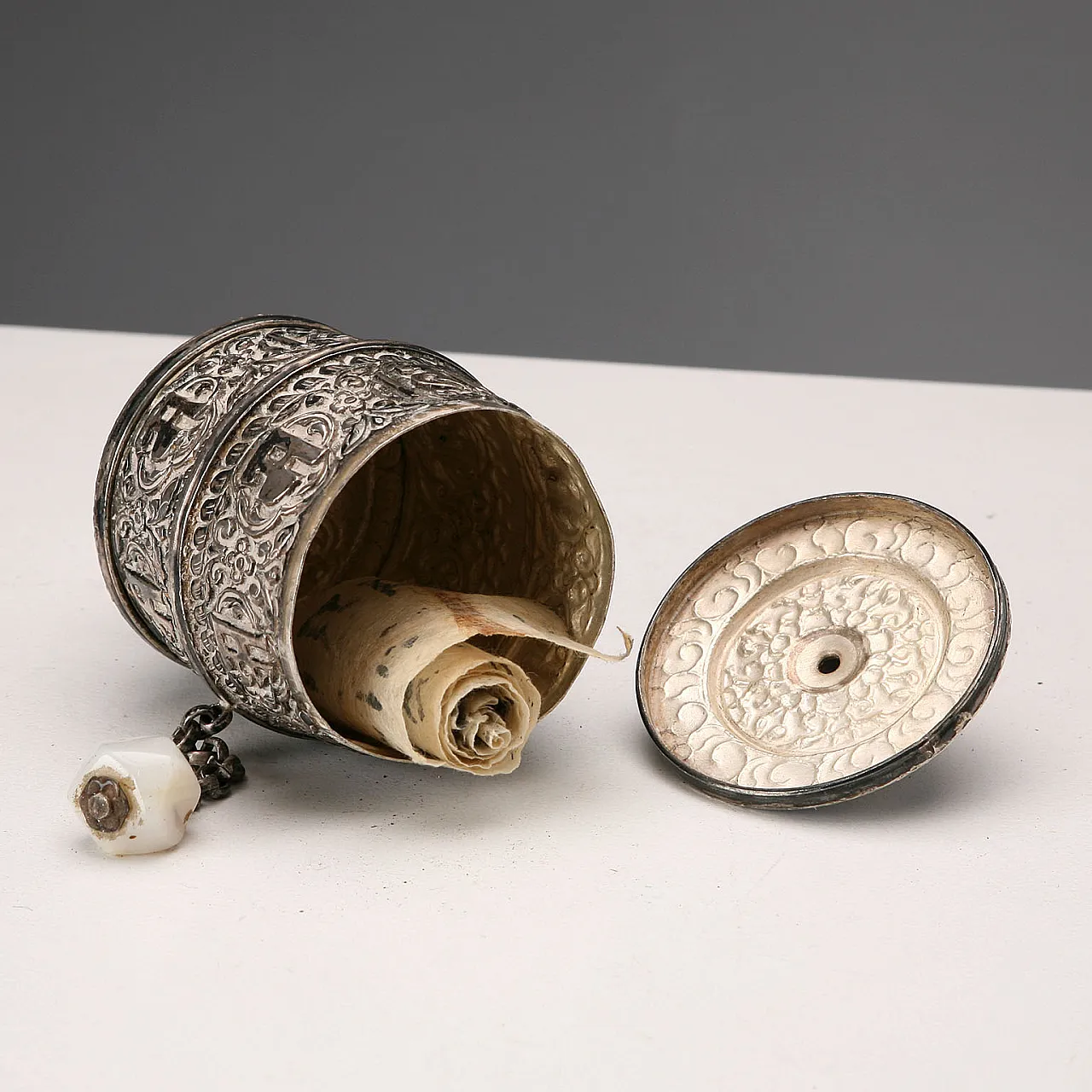 Silver prayer holder, 20th century 5