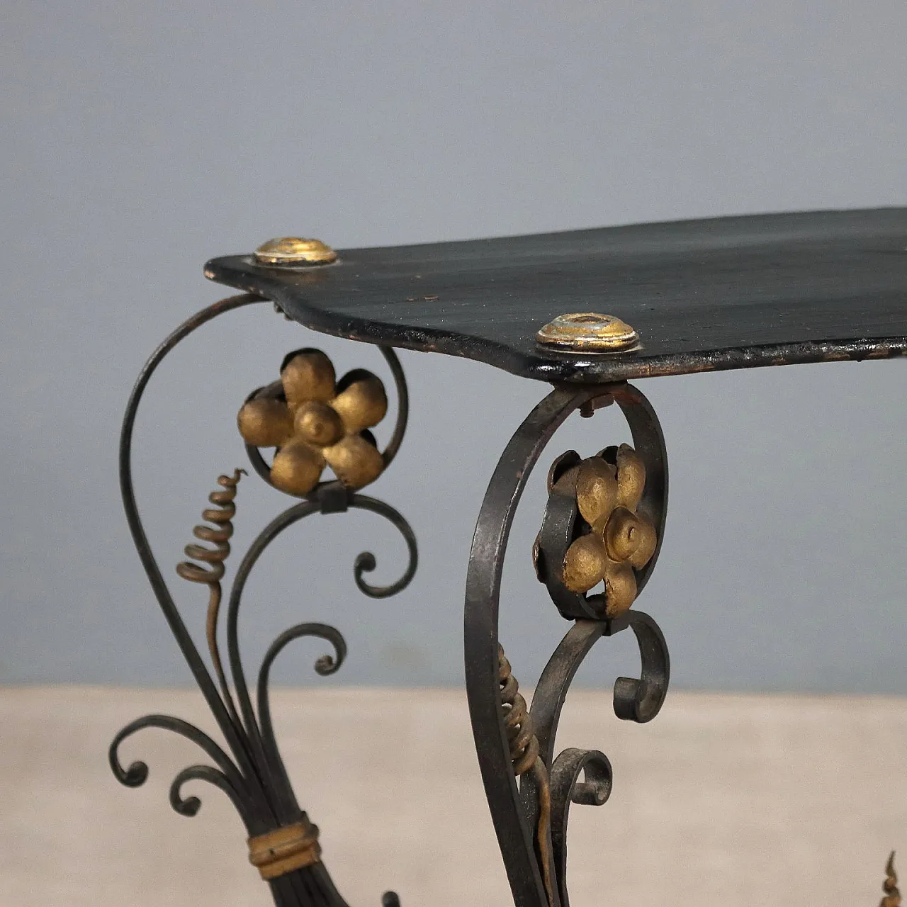Tavolino da centro con piano in legno laccato, '800 3