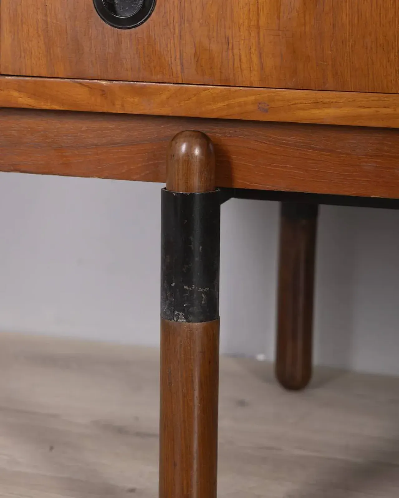 Credenza in legno di teak, anni '60 14