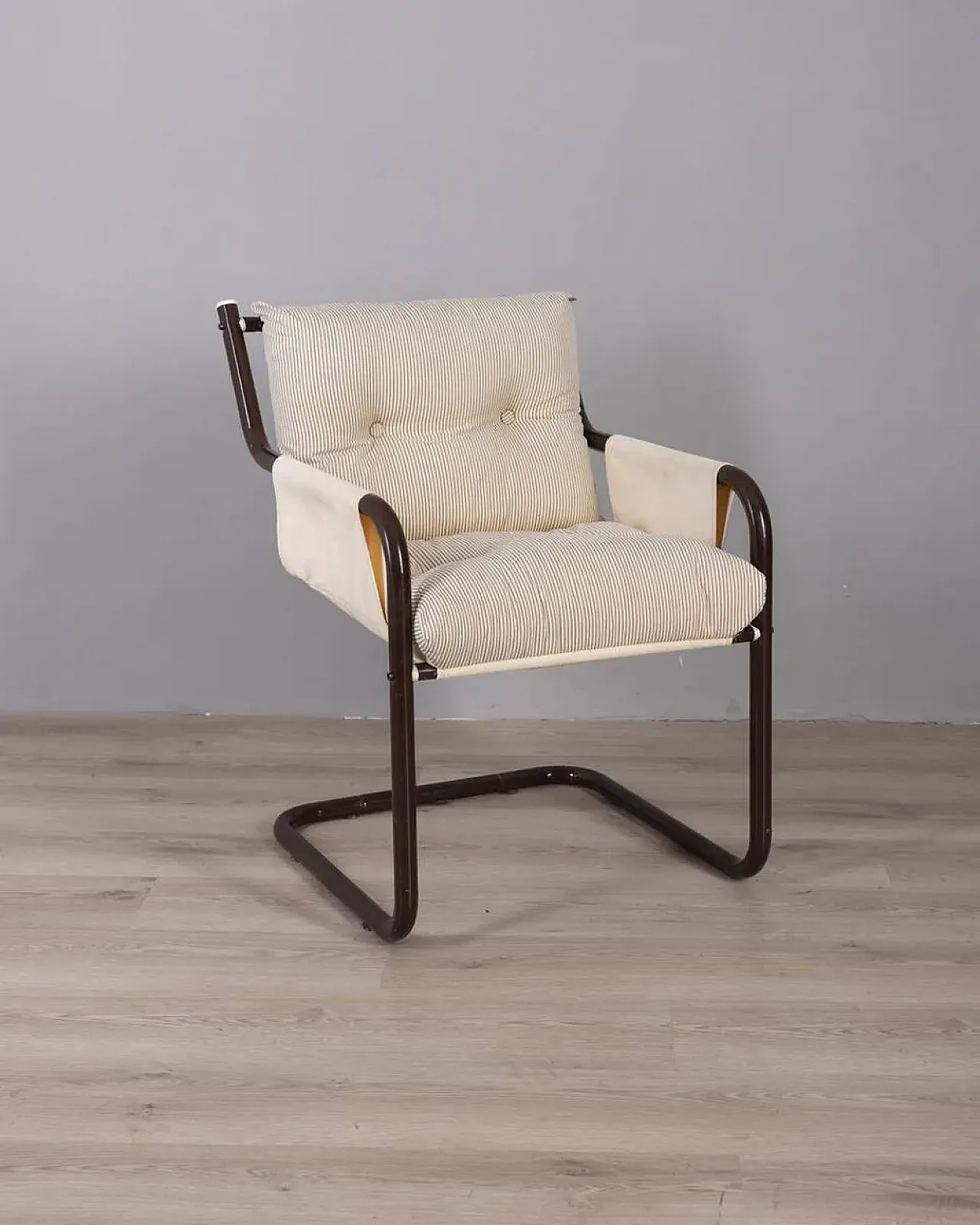 Metal and fabric armchair, 1970s 10