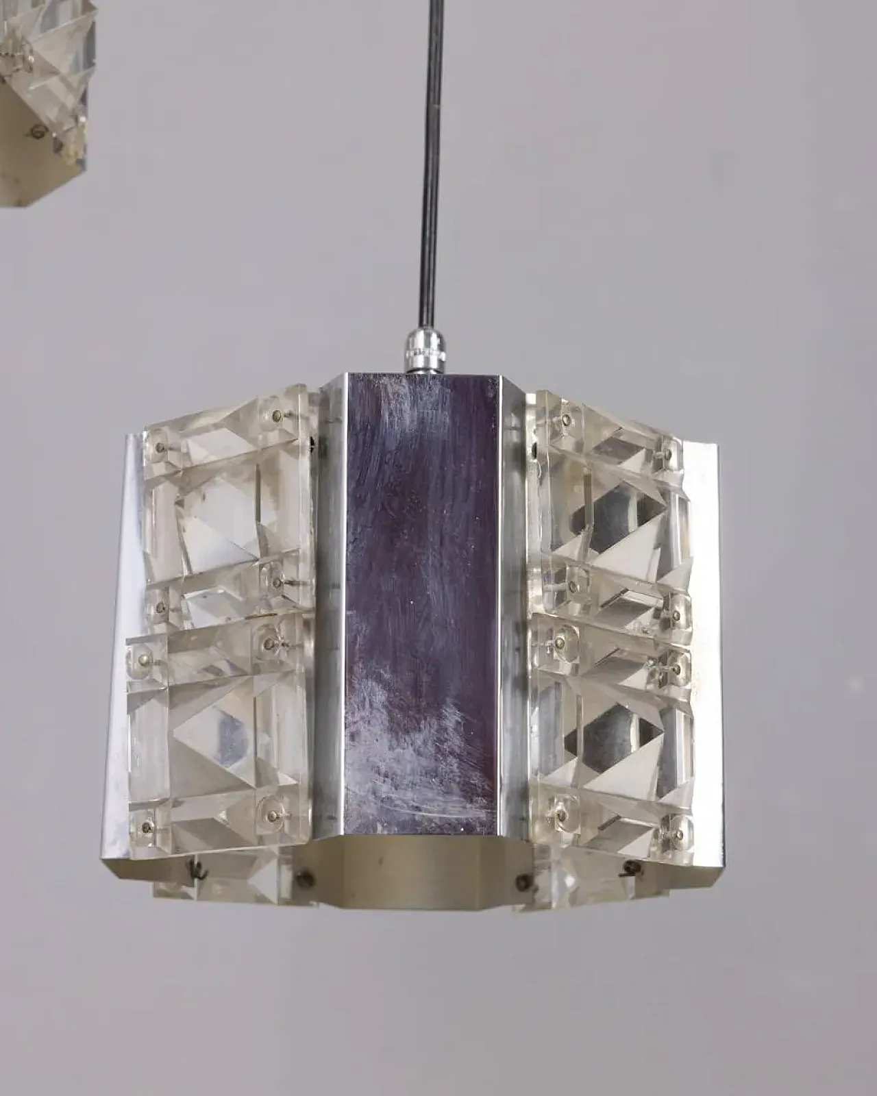 Lampada a sospensione in metallo e cristallo, anni '70 4