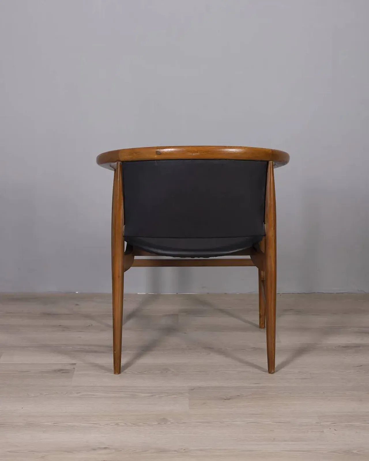 Sedie in legno e pelle di Isa Bergamo, anni '60 8