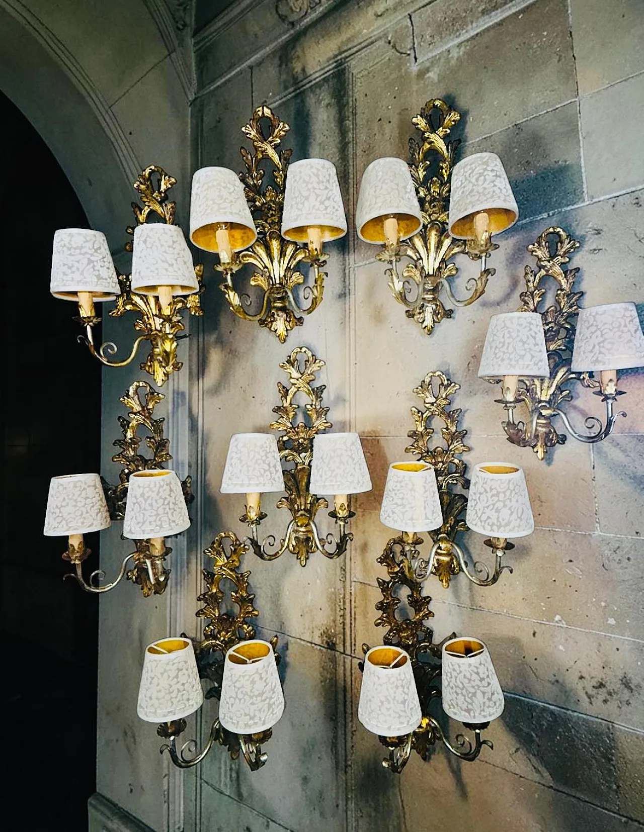 9 Applique da Parete a Due Luci in Legno Dorato, anni '70 1