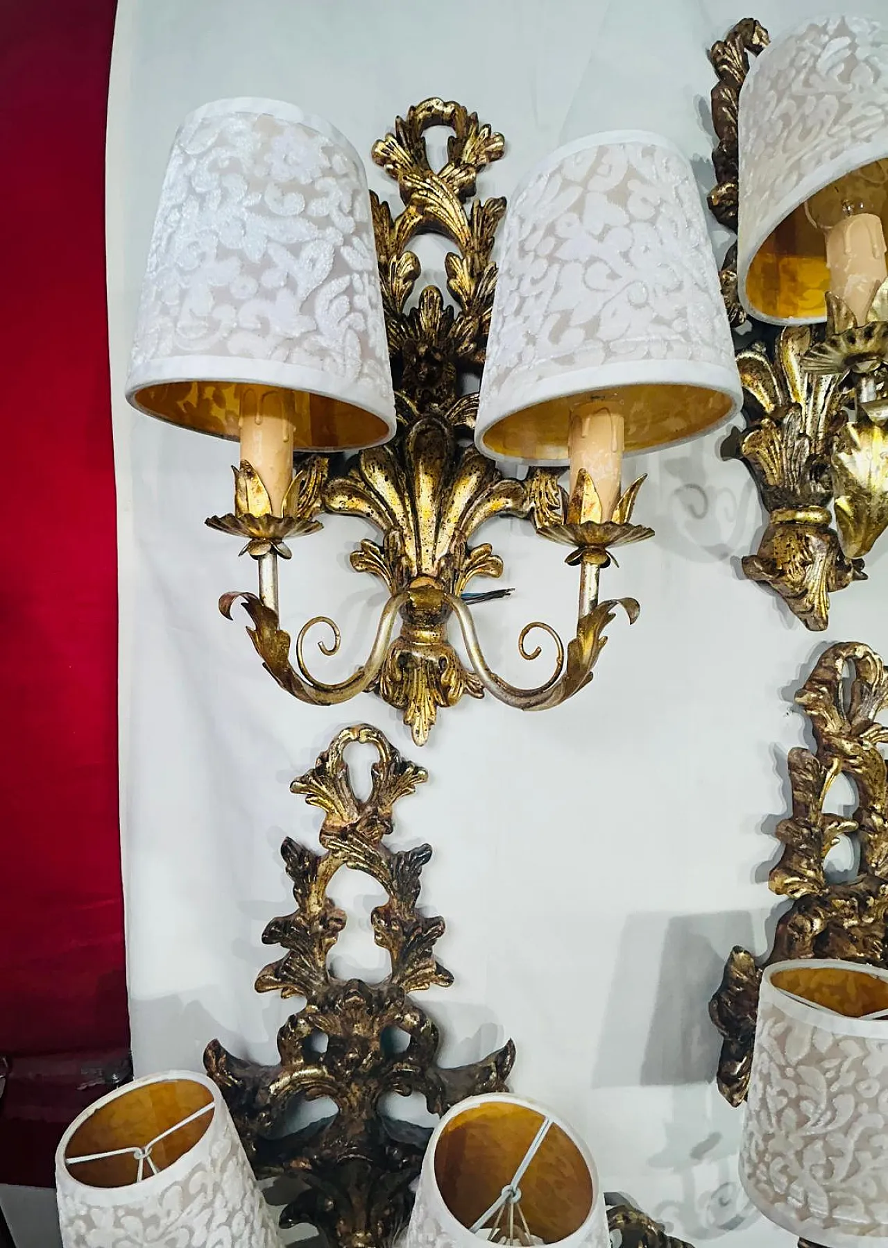9 Applique da Parete a Due Luci in Legno Dorato, anni '70 10
