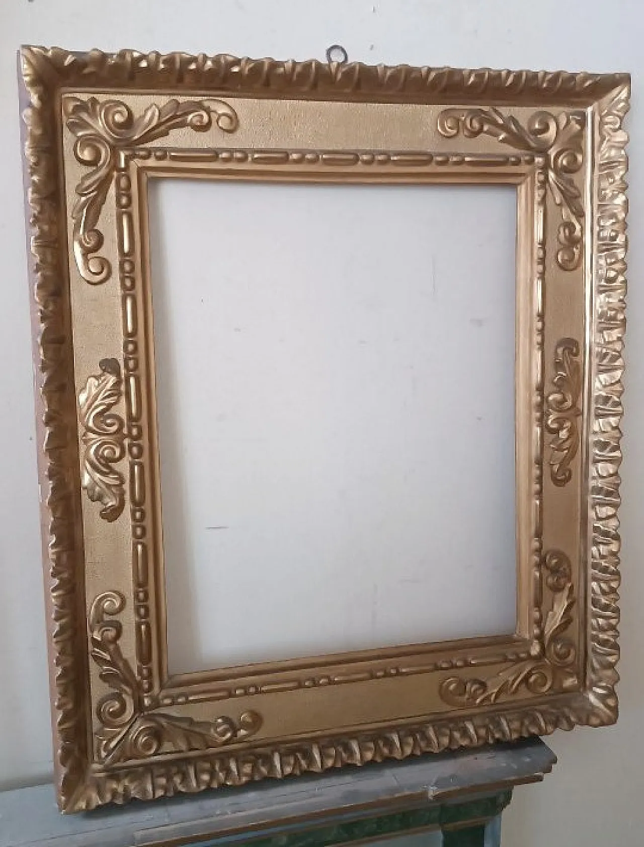 Carved and gilded wooden frame, 19th century 2