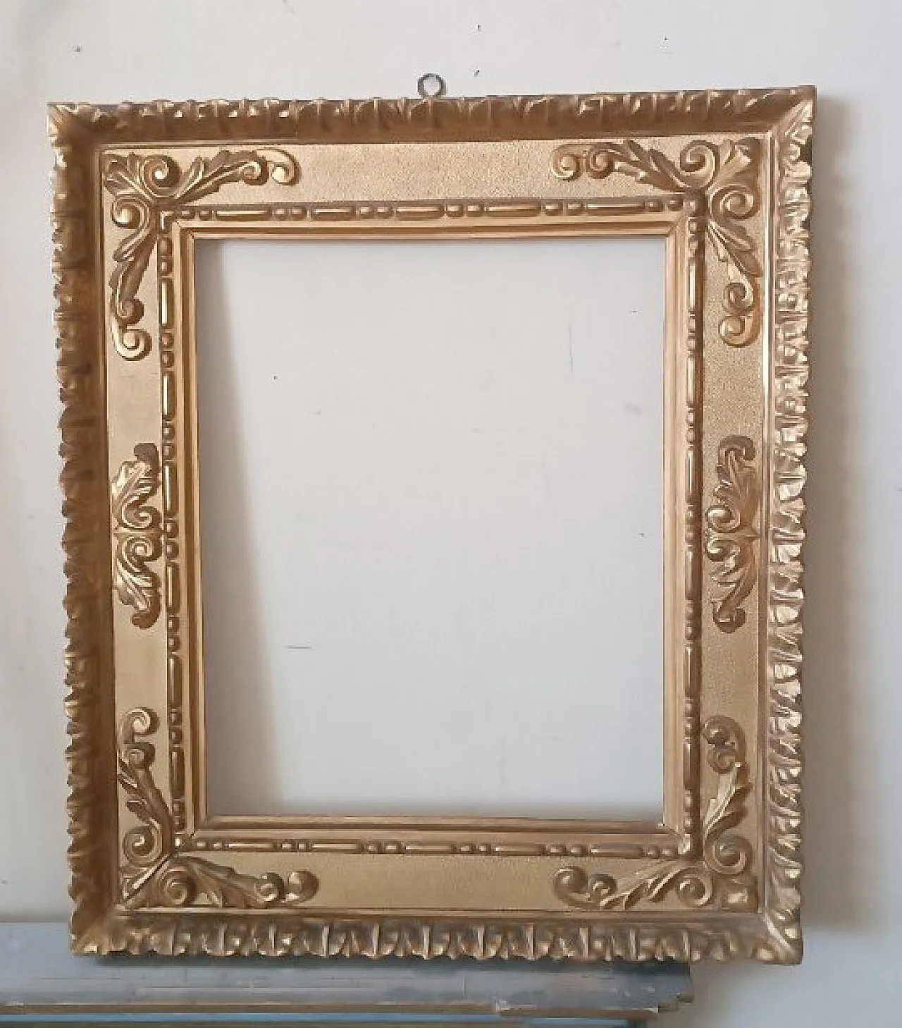 Carved and gilded wooden frame, 19th century 3