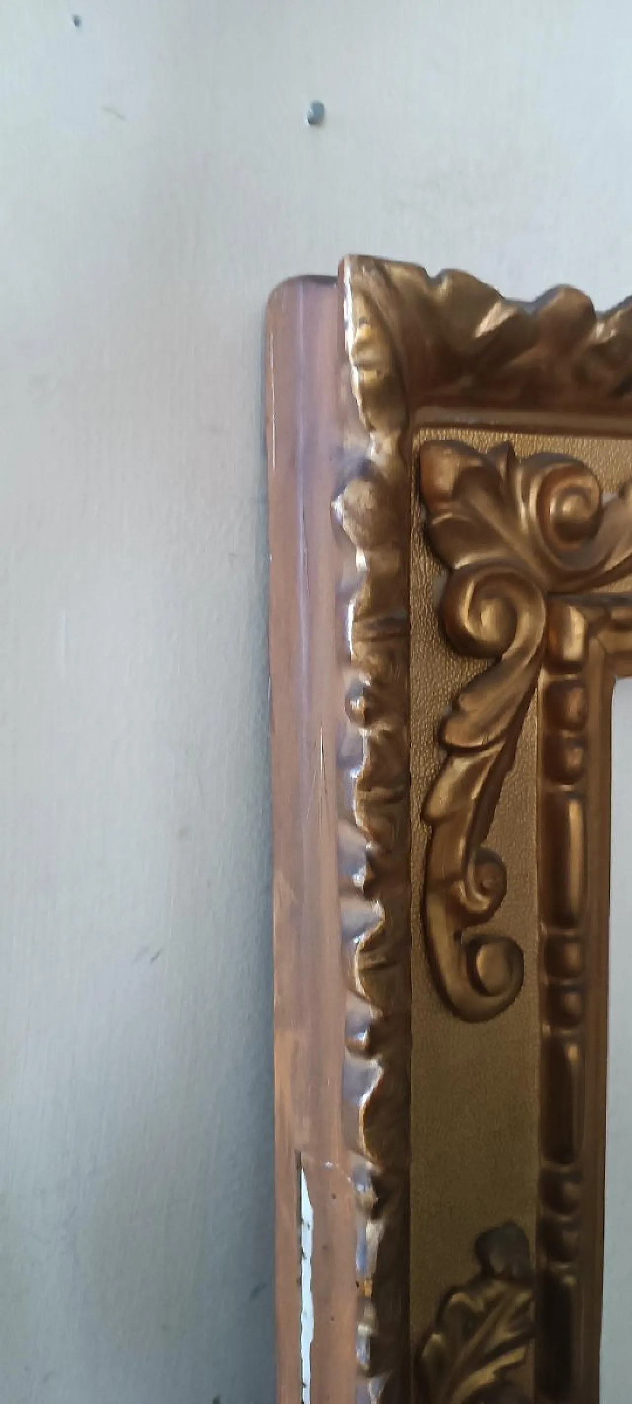 Carved and gilded wooden frame, 19th century 7