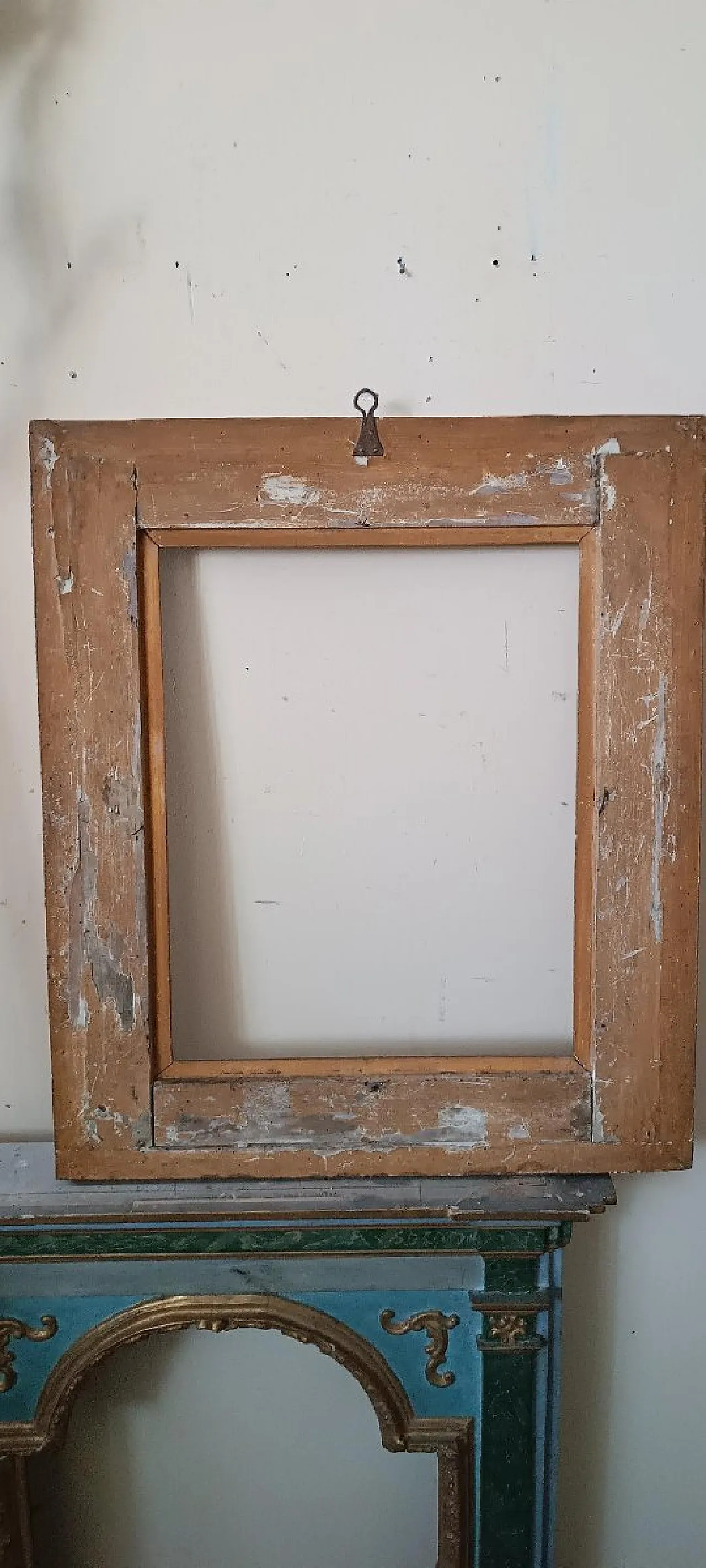Carved and gilded wooden frame, 19th century 9