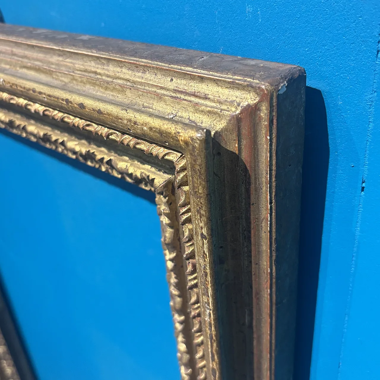 Gold leaf frame, 18th century 3
