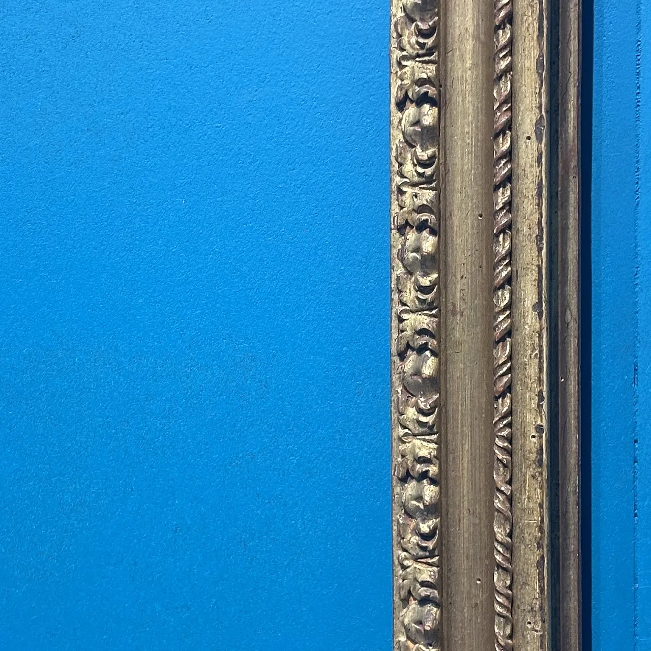 Gold leaf frame, 18th century 6