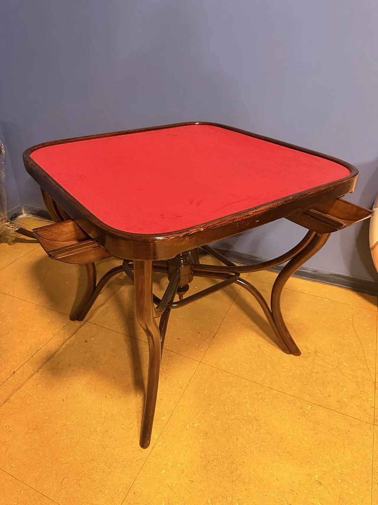 Thonet game table by Michael Thonet for Gebrüder Thonet, 19th century 3