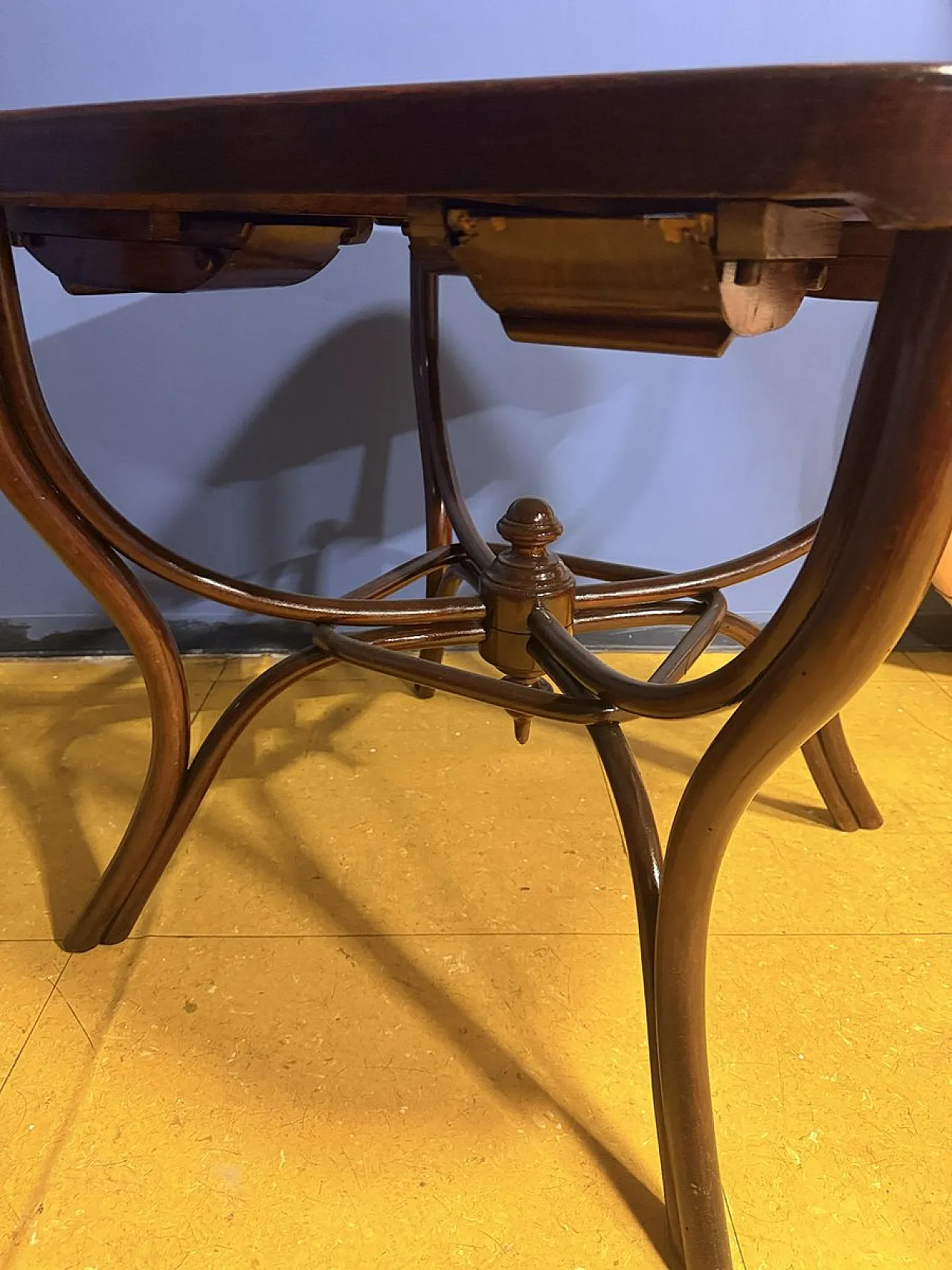 Thonet game table by Michael Thonet for Gebrüder Thonet, 19th century 5