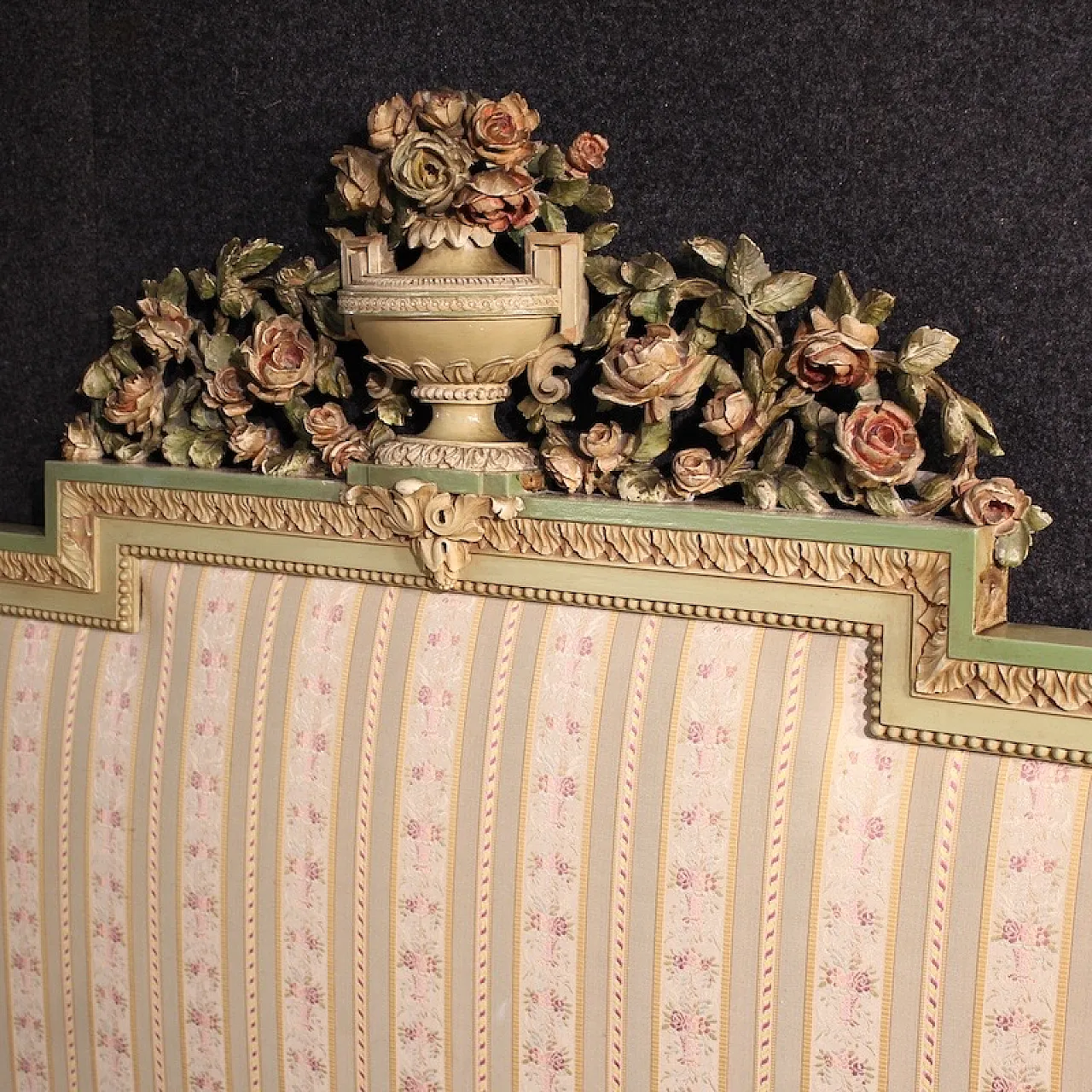 Italian lacquered double bed in Louis XVI style, 20th century 7