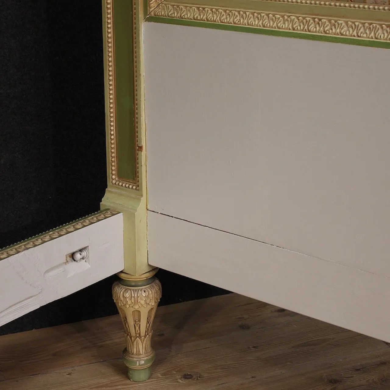 Italian lacquered double bed in Louis XVI style, 20th century 11