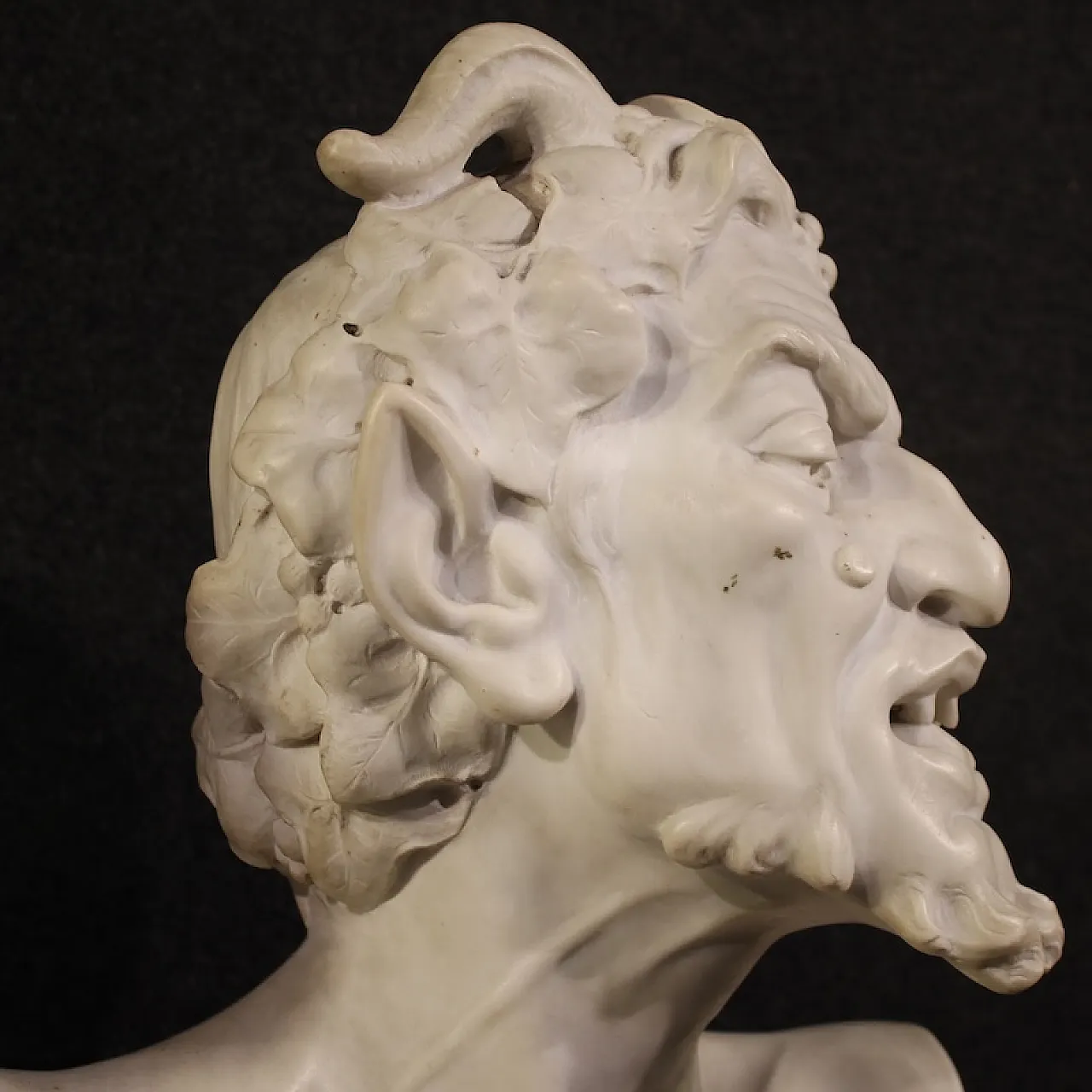 Coppia di sculture in marmo bianco Satiro e Baccante, '800 10
