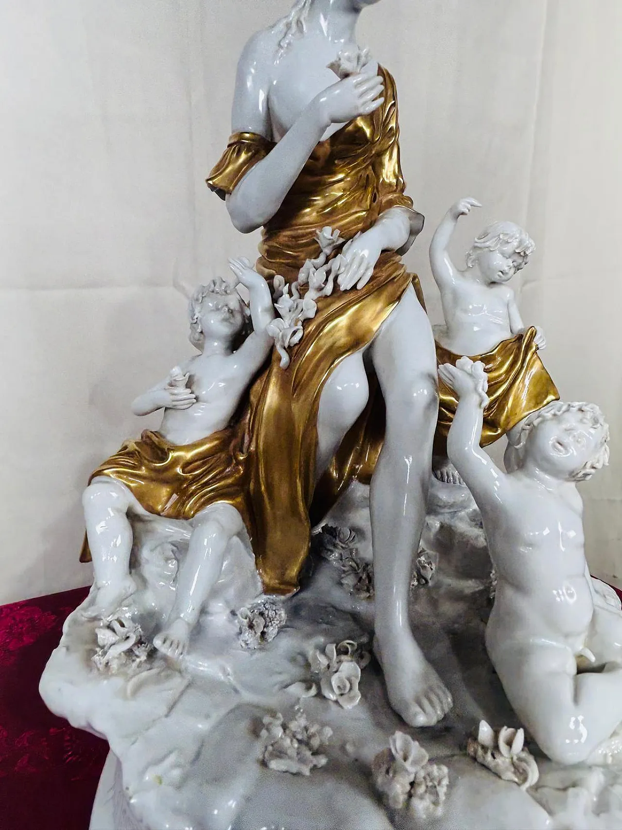 Statua in porcellana di Capodimonte di Mario Alparone, anni '50 3