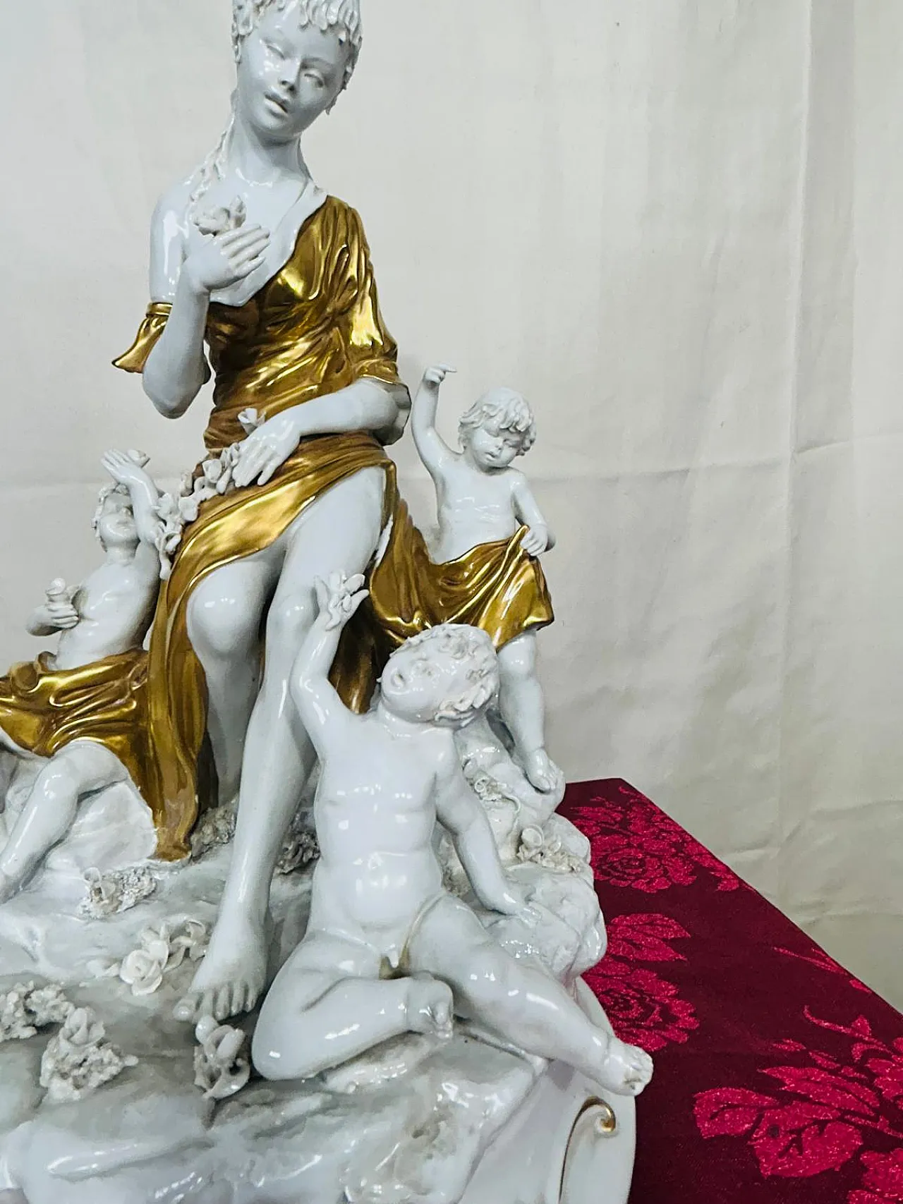 Statua in porcellana di Capodimonte di Mario Alparone, anni '50 4