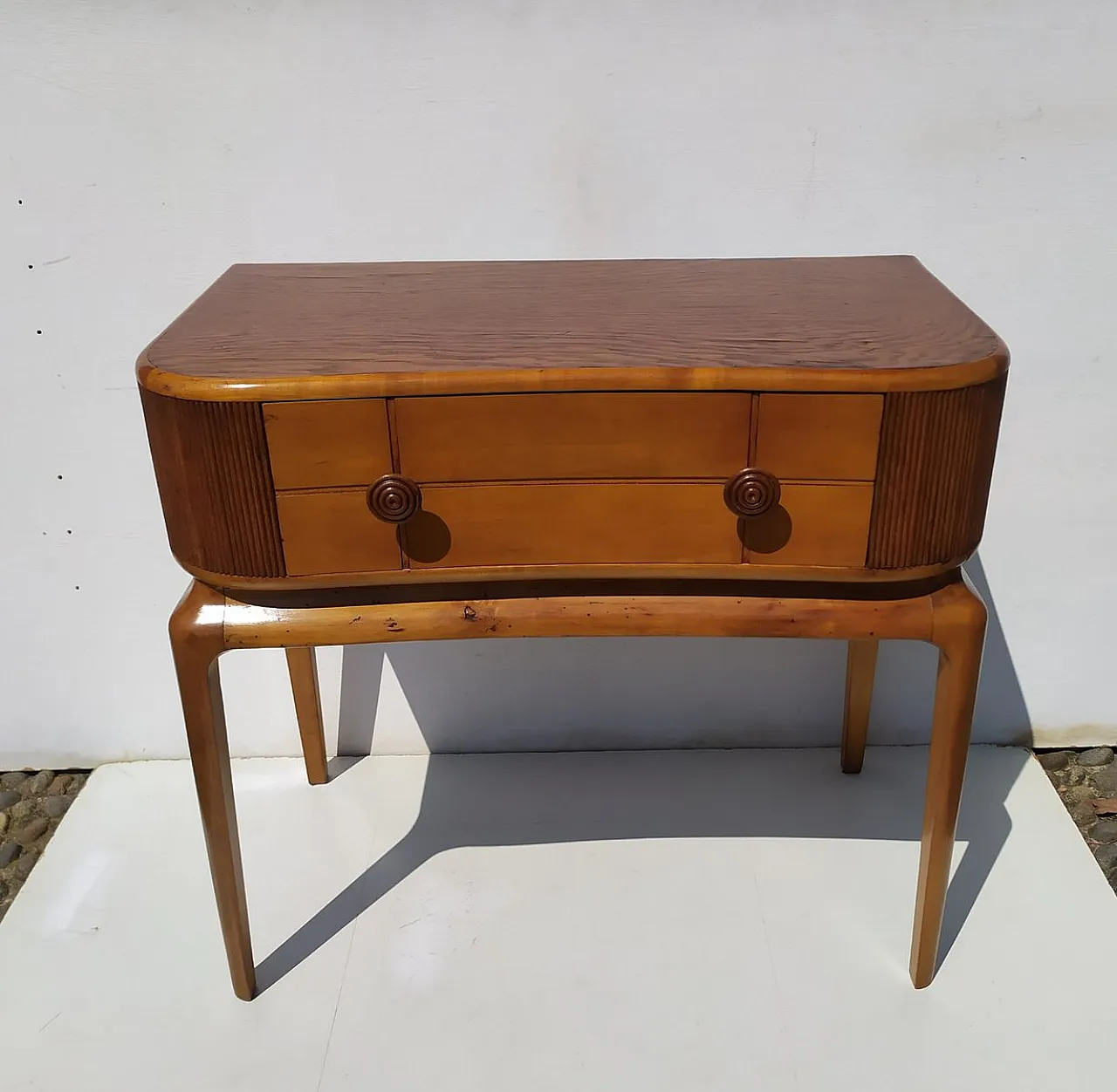 Nightstand attributed to Paolo Buffa, 1940s 1