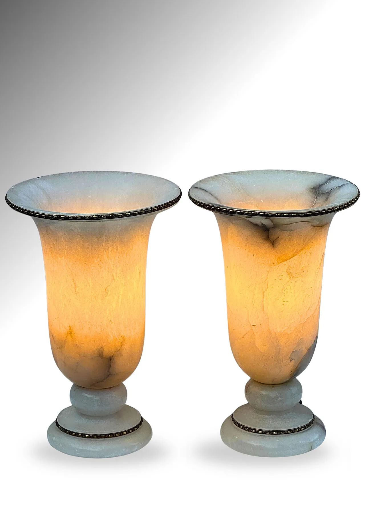 Coppia di lampade belghe in alabastro in stile Art Déco, anni ’30 4